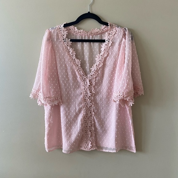 𝅺𝅺⭐️2 FOR $20⭐️ Shein Swiss Dot Guipure Lace Panel Blouse Baby Pink Medium/6 - Picture 4 of 10